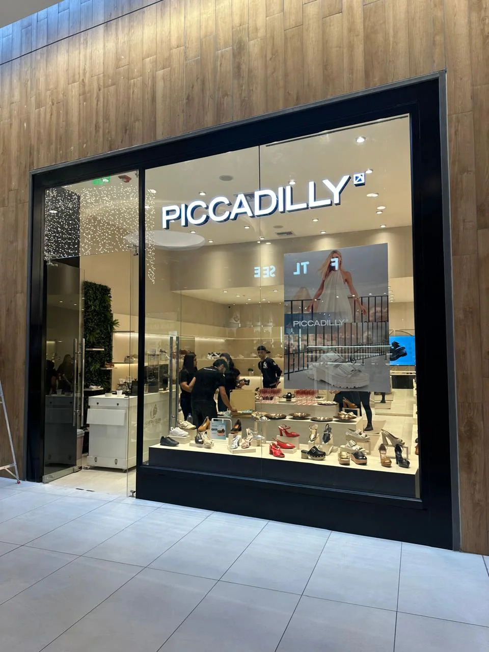 Piccadilly Gran Piazza Machala